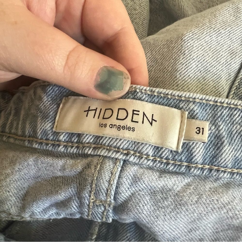 HIDDEN | High Rise Destructed Dad Jean - Picture 7 of 7